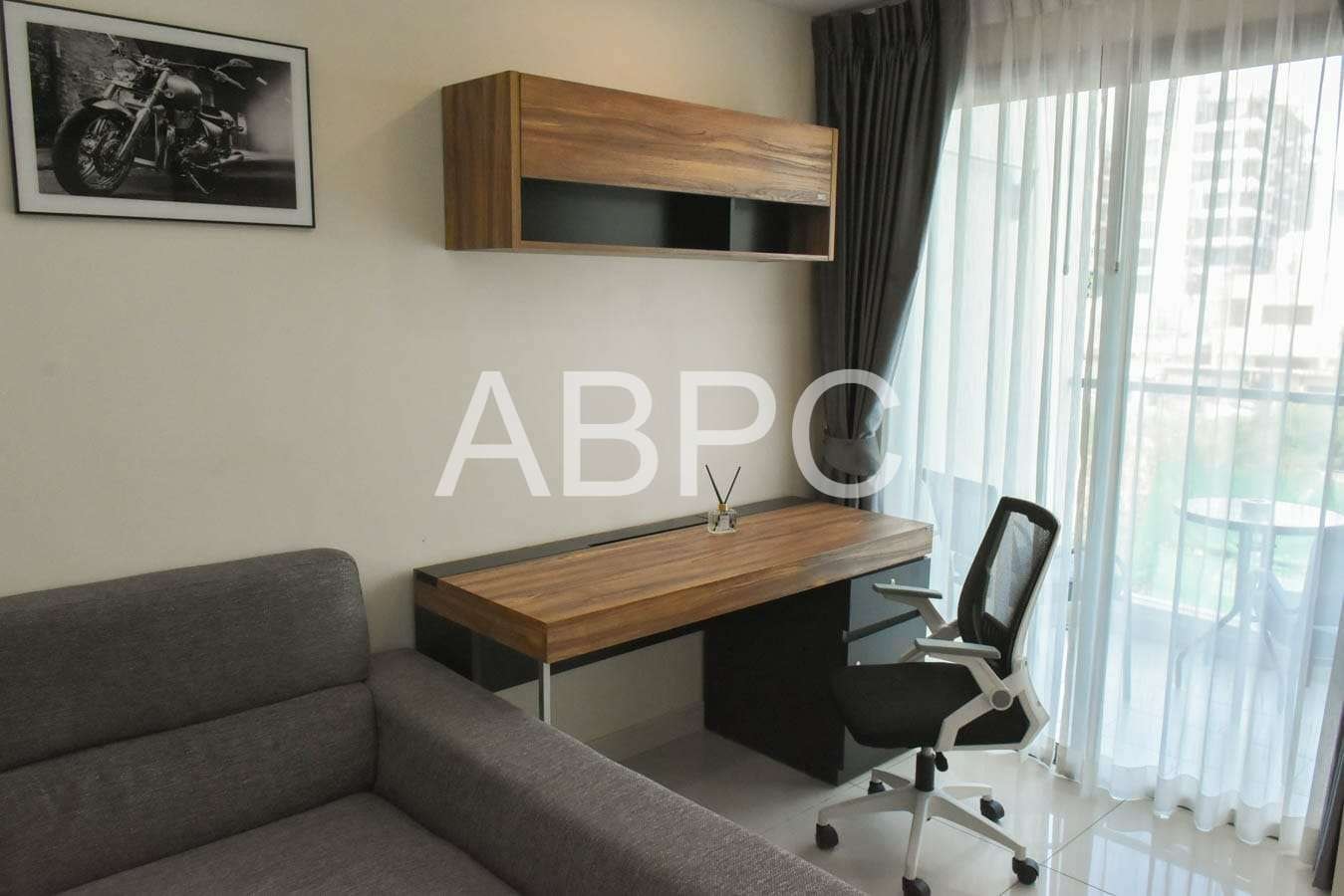 One Bedroom Condo For Sale in Prahtamnak photo 6