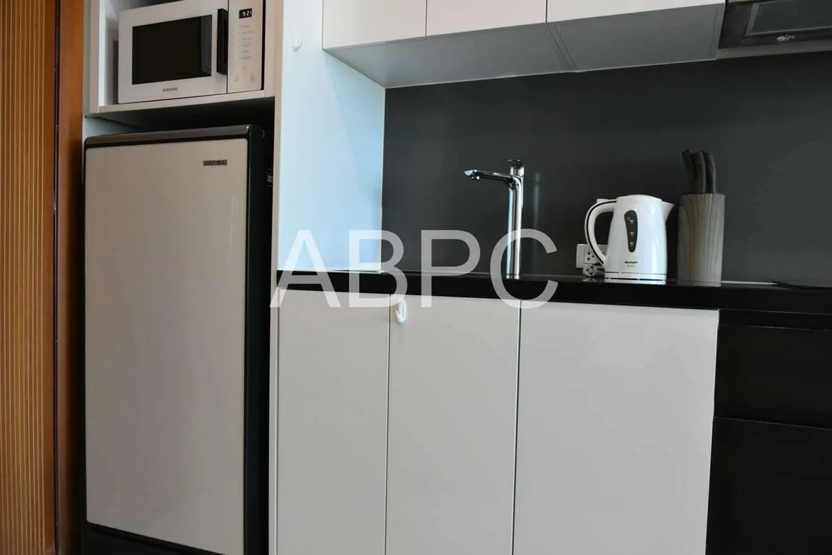 Studio Condo For Sale in Prahtamnak photo 2