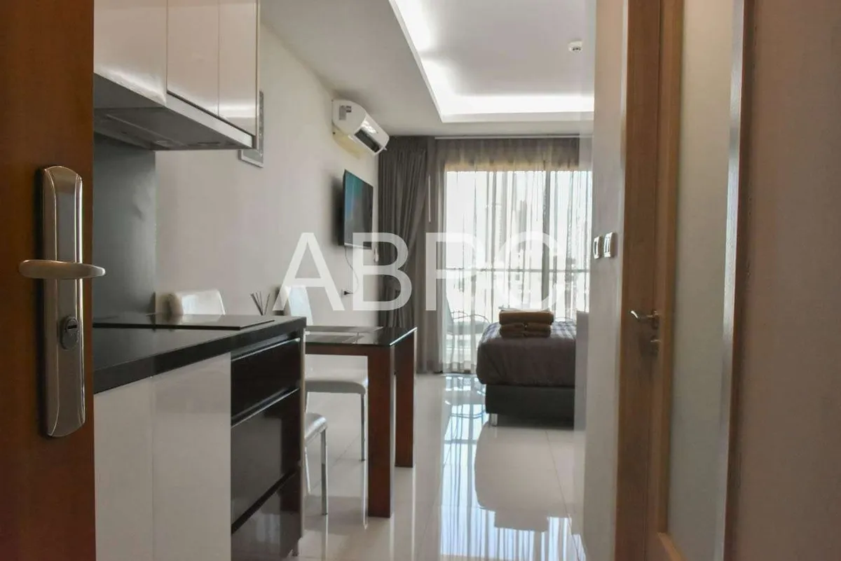 Studio Condo For Sale in Prahtamnak photo 14