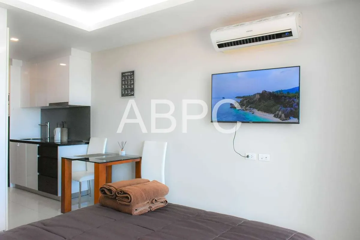 Studio Condo For Sale in Prahtamnak photo 15
