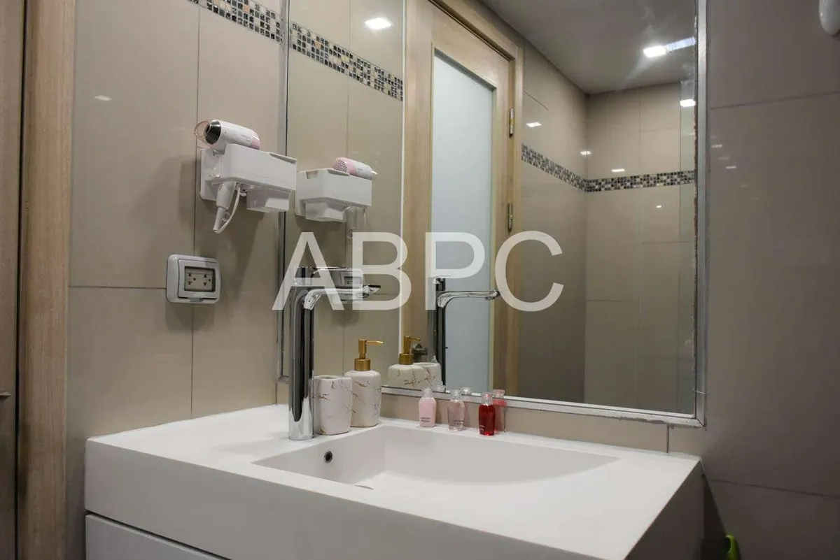 Studio Condo For Sale in Prahtamnak photo 16