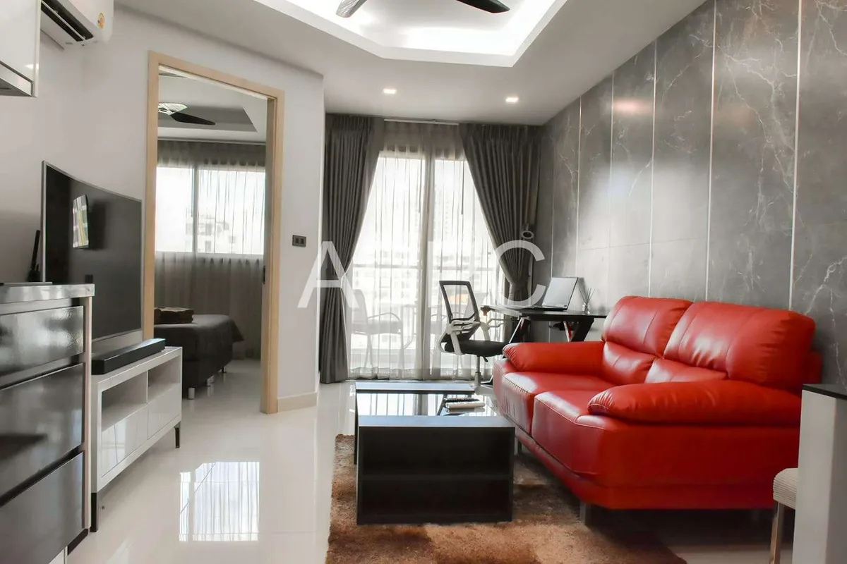 One Bedroom Condo For Sale in Prahtamnak photo 3