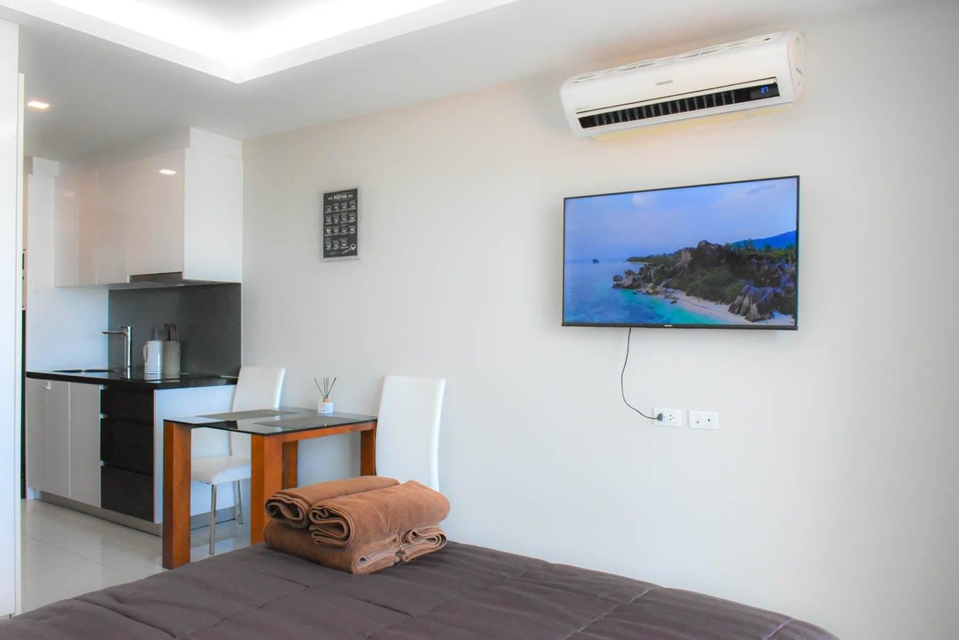 One Bedroom Condo For Sale in Prahtamnak photo 26