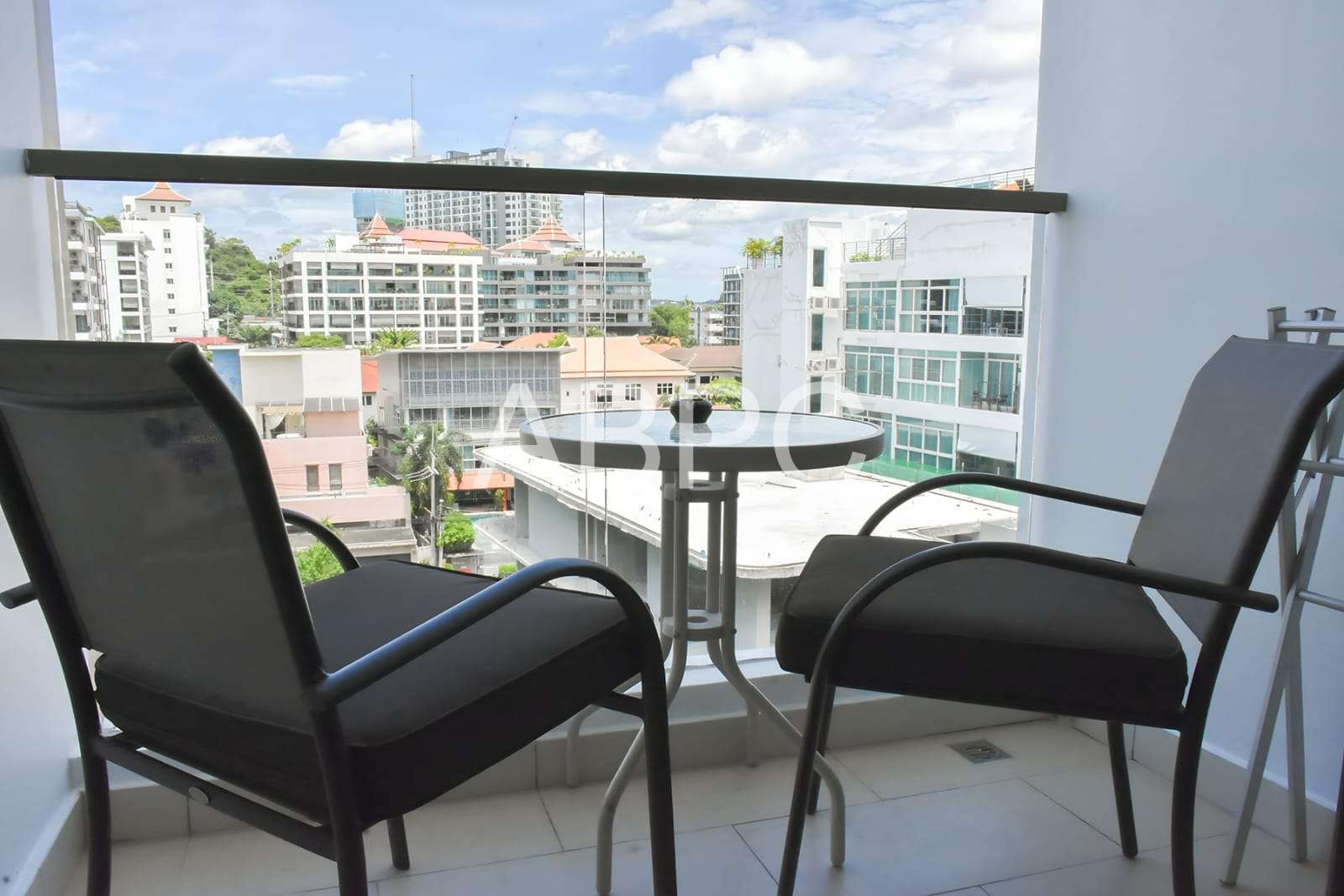 One Bedroom Condo For Sale in Prahtamnak photo 9