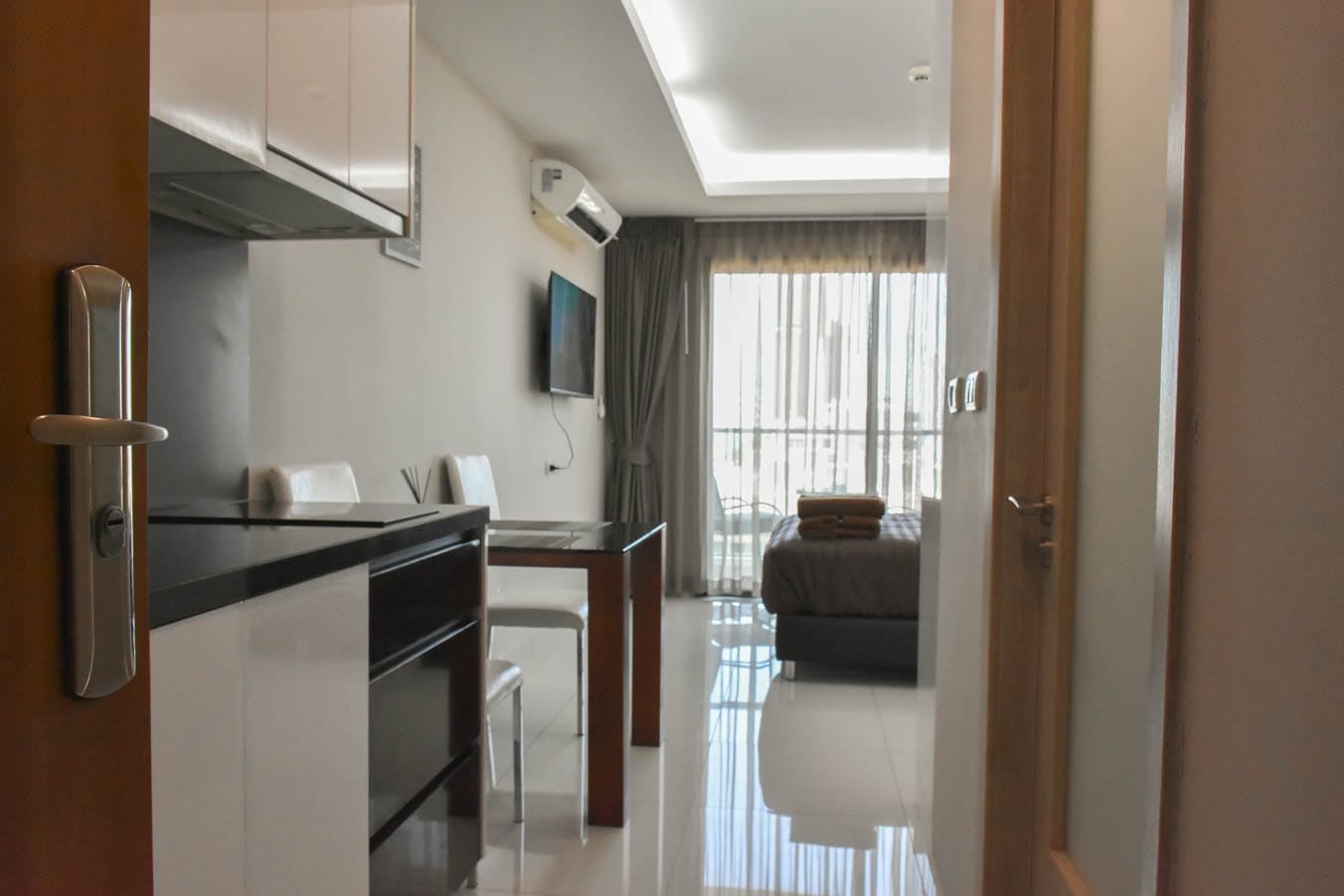One Bedroom Condo For Sale in Prahtamnak photo 24