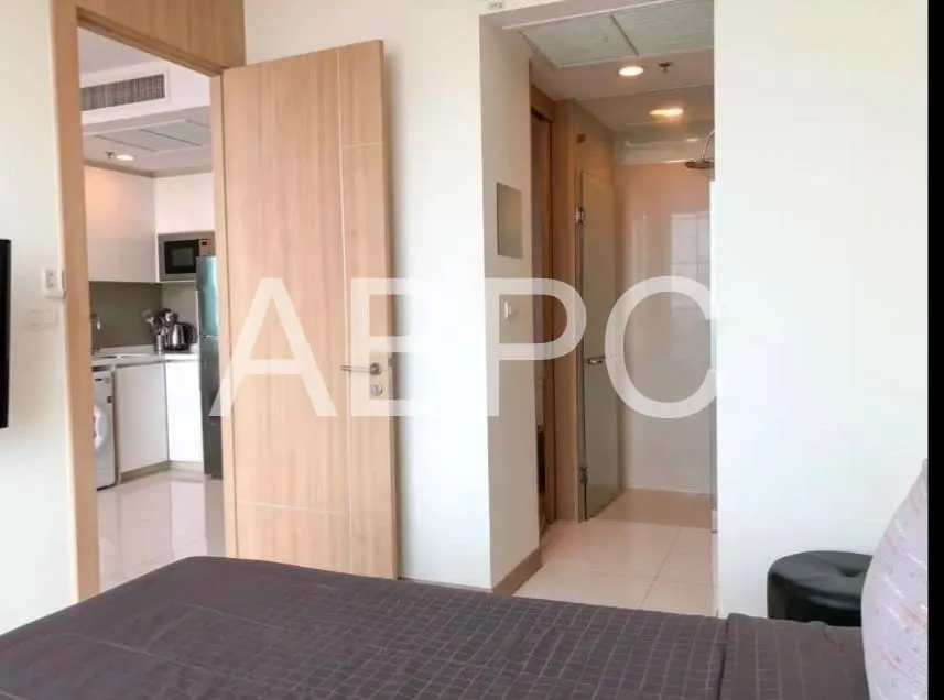 one bedroom one bathroom in Wongamat photo 5