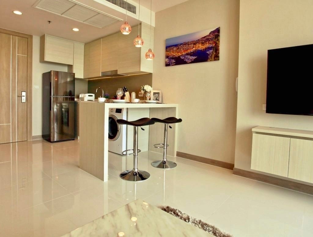 2 Bedrooms Condo For Rent include Internet photo 14