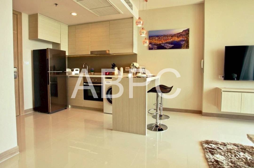 2 Bedrooms Condo For Rent include Internet photo 2