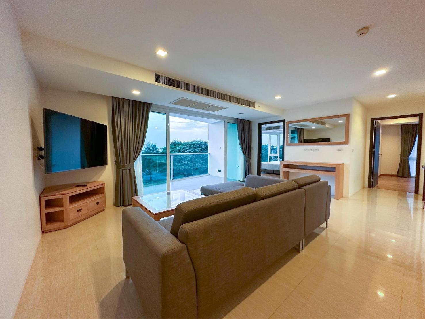 Seaview Breeze 2 Bedrooms for SALE in Pratumnak photo 18