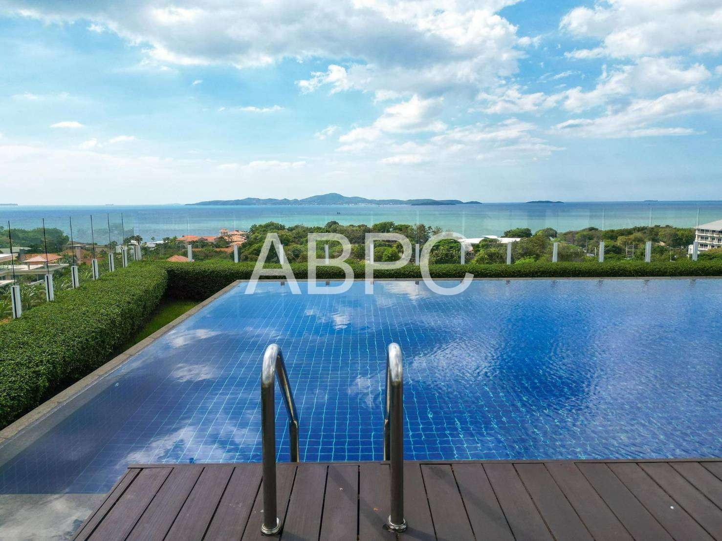 Seaview Breeze 2 Bedrooms for SALE in Pratumnak