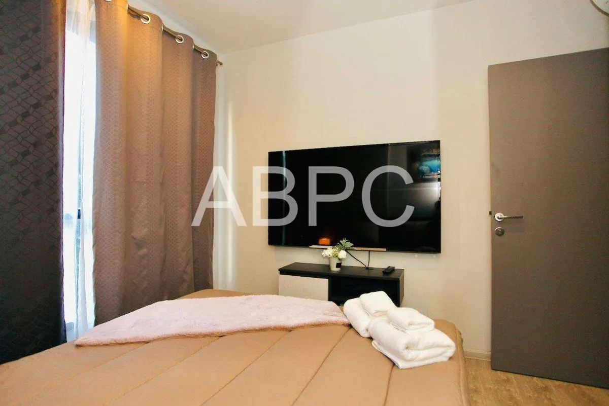 Garden View 1 Bed 1 Bath Condo In Central Pattaya photo 2