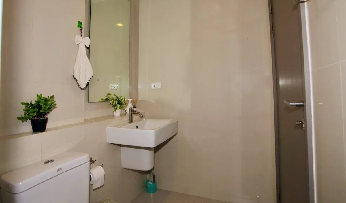Garden View 1 Bed 1 Bath Condo In Central Pattaya photo 15