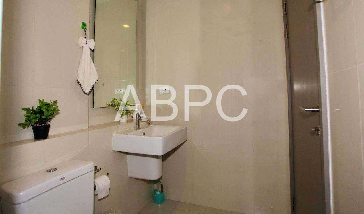 Garden View 1 Bed 1 Bath Condo In Central Pattaya photo 7