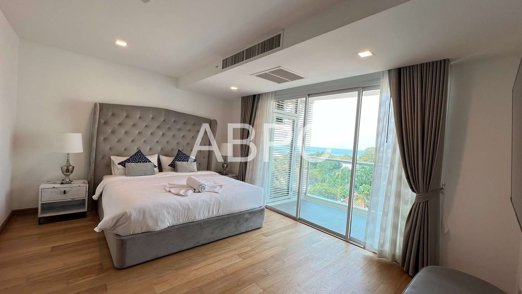 Penthouse 3 Bed 3 Bath Condo In Pratumnak photo 16