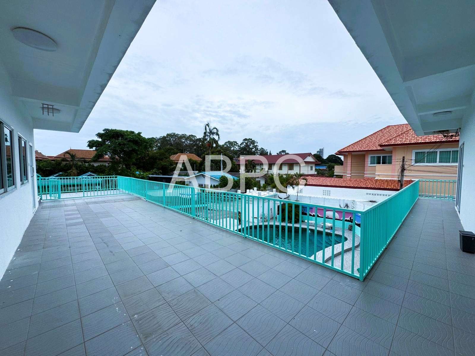 Renovated 8 Bed 9 Bath Pool Villa Estate In Bang Saray photo 9