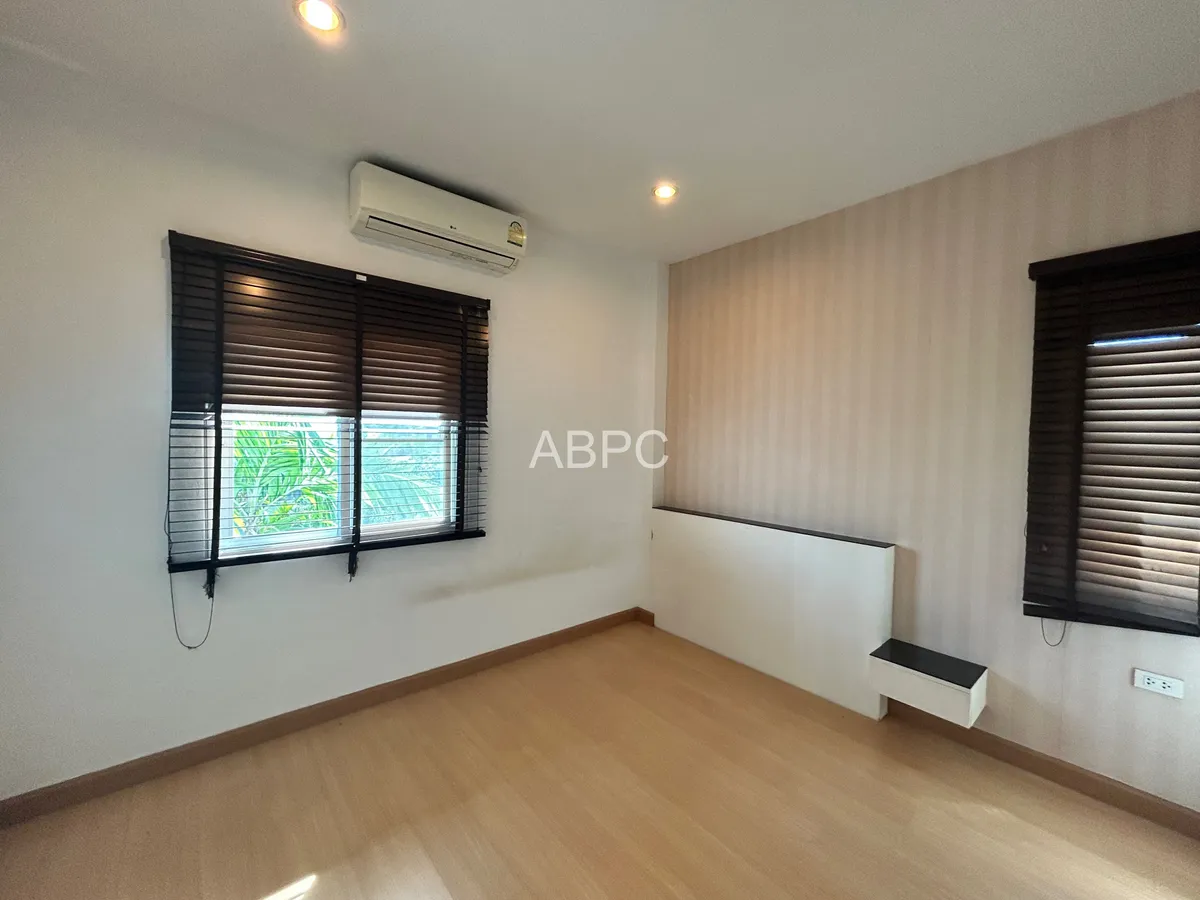 3 Bedroom 3 Bathroom Pool Villa photo 11