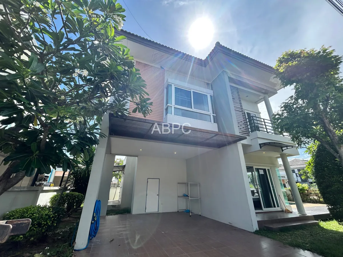 3 Bedroom 3 Bathroom Pool Villa photo 3