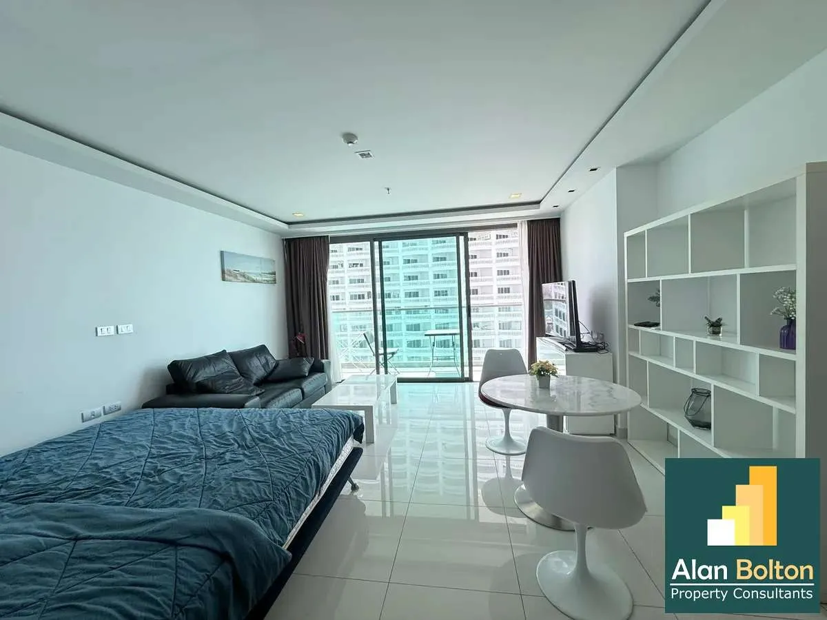 Studio Bed 1 Bath in Wong Amat ABPC1059 photo 12
