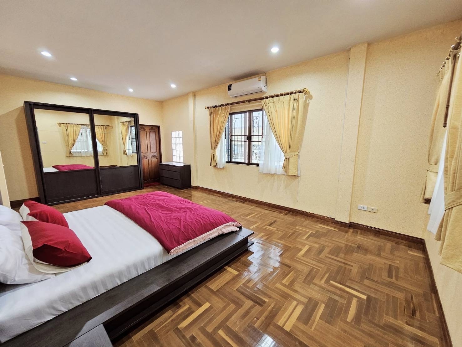 Pool Villa For Sale in Tepprasit photo 26
