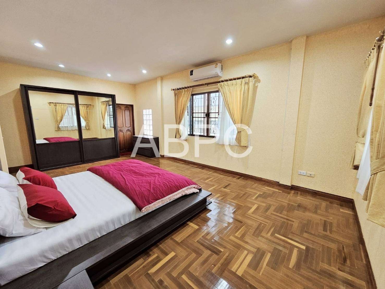 Pool Villa For Sale in Tepprasit photo 8