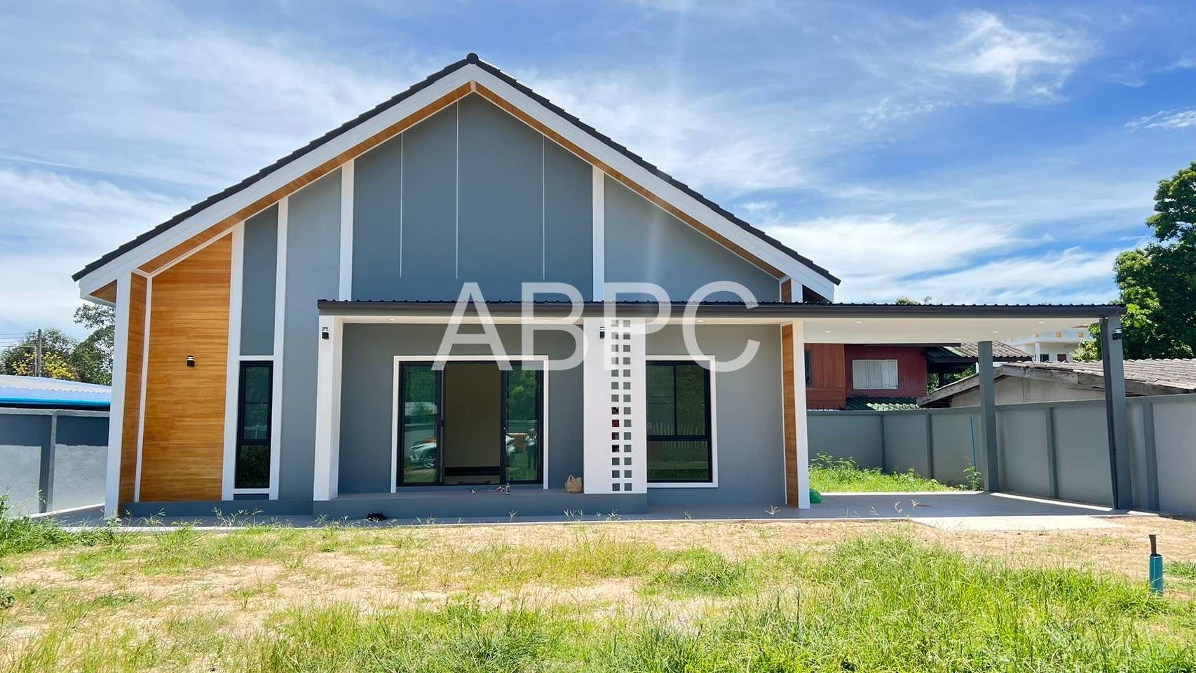 Privacy 3 Bathrooms 2 Bedrooms in Bangsaray