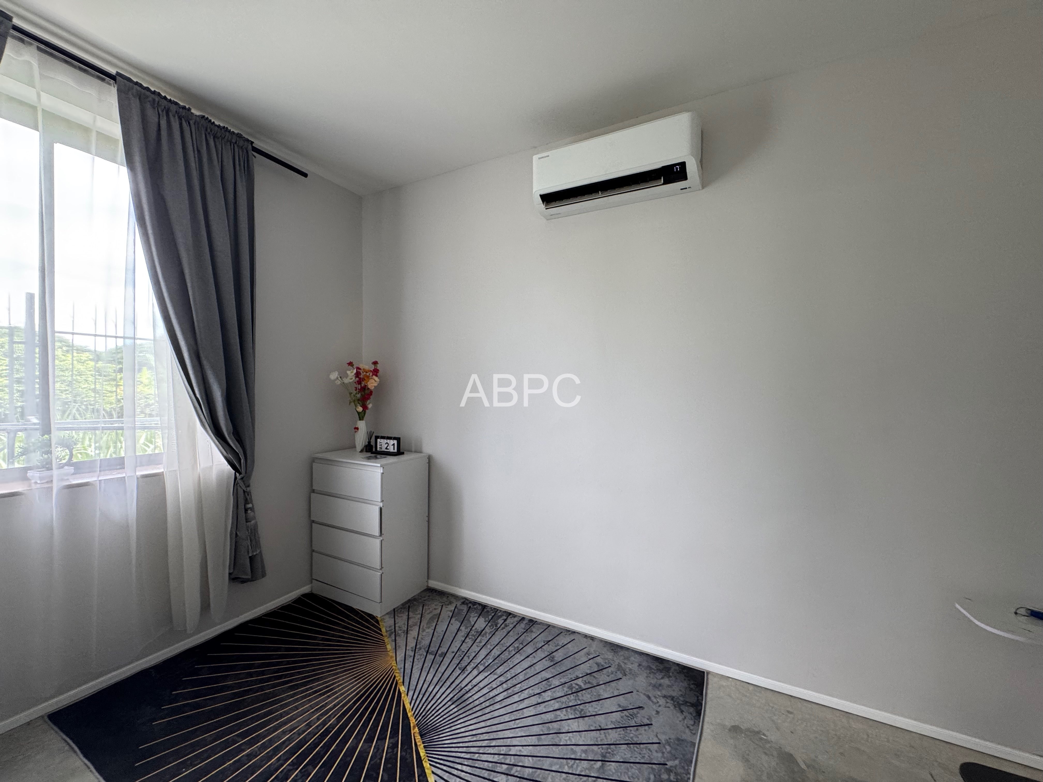 3‑Storey Pool Villa 4 Bedrooms 4 Bathrooms in Huay Yai photo 3