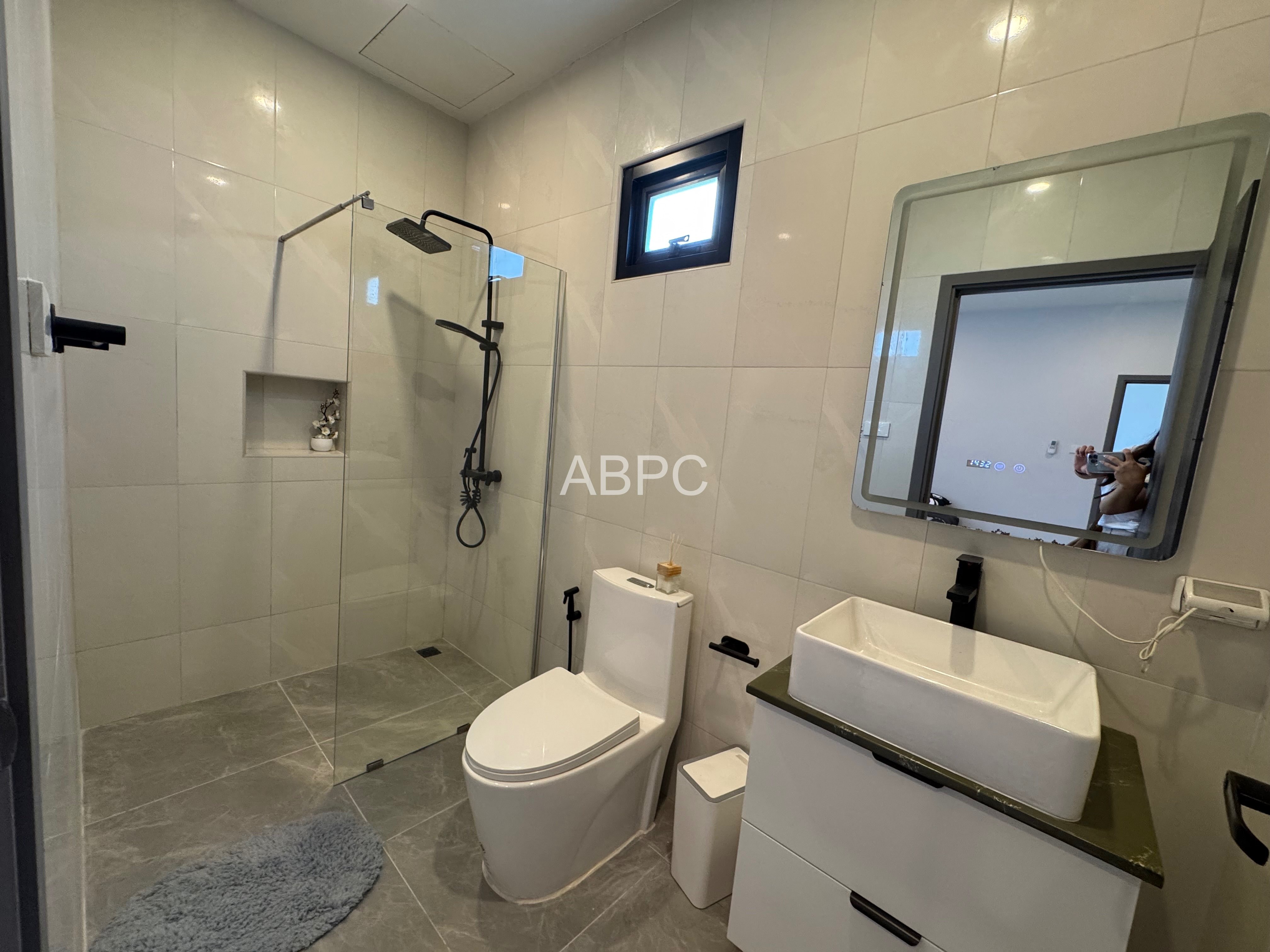 3‑Storey Pool Villa 4 Bedrooms 4 Bathrooms in Huay Yai photo 14