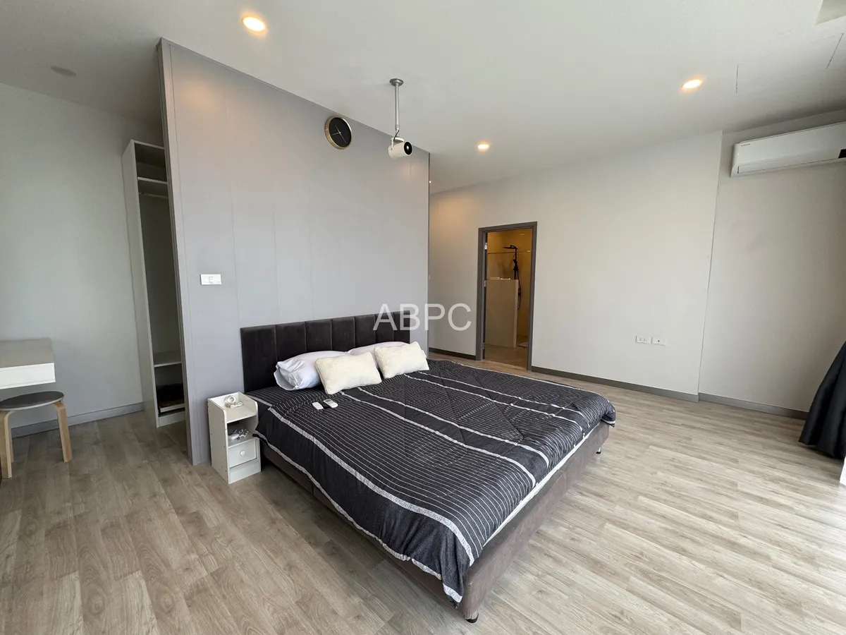 3‑Storey Pool Villa 4 Bedrooms 4 Bathrooms in Huay Yai photo 11