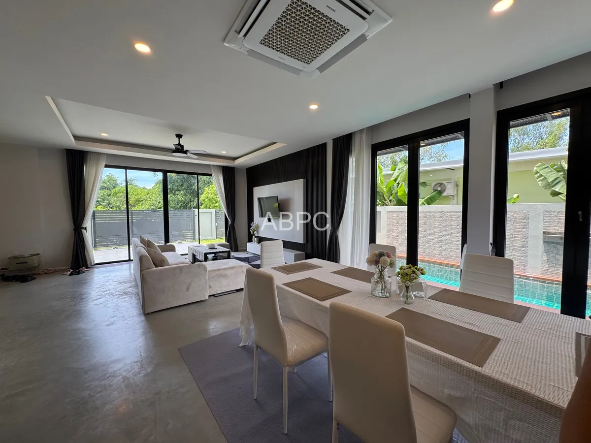 3‑Storey Pool Villa 4 Bedrooms 4 Bathrooms in Huay Yai photo 15