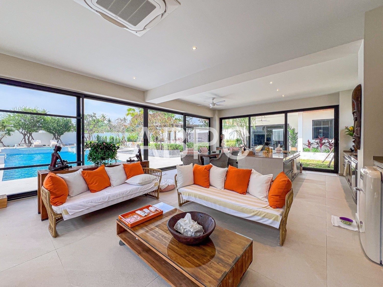 A Sanctuary Above All: Brand New 5 Bedroom 6 Bathroom Pool Villa for Sale Mabprachan/Pong photo 24