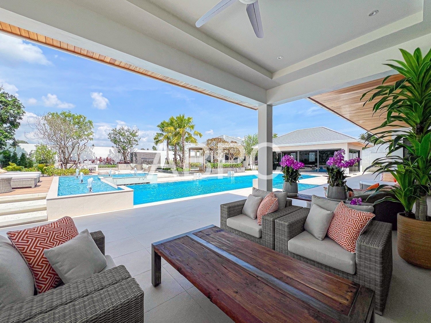 A Sanctuary Above All: Brand New 5 Bedroom 6 Bathroom Pool Villa for Sale Mabprachan/Pong photo 3