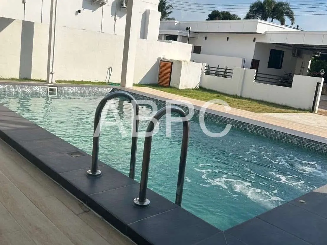 House Poolvilla 4 Bedrooms 2 Bedrooms in Huay yai photo 10