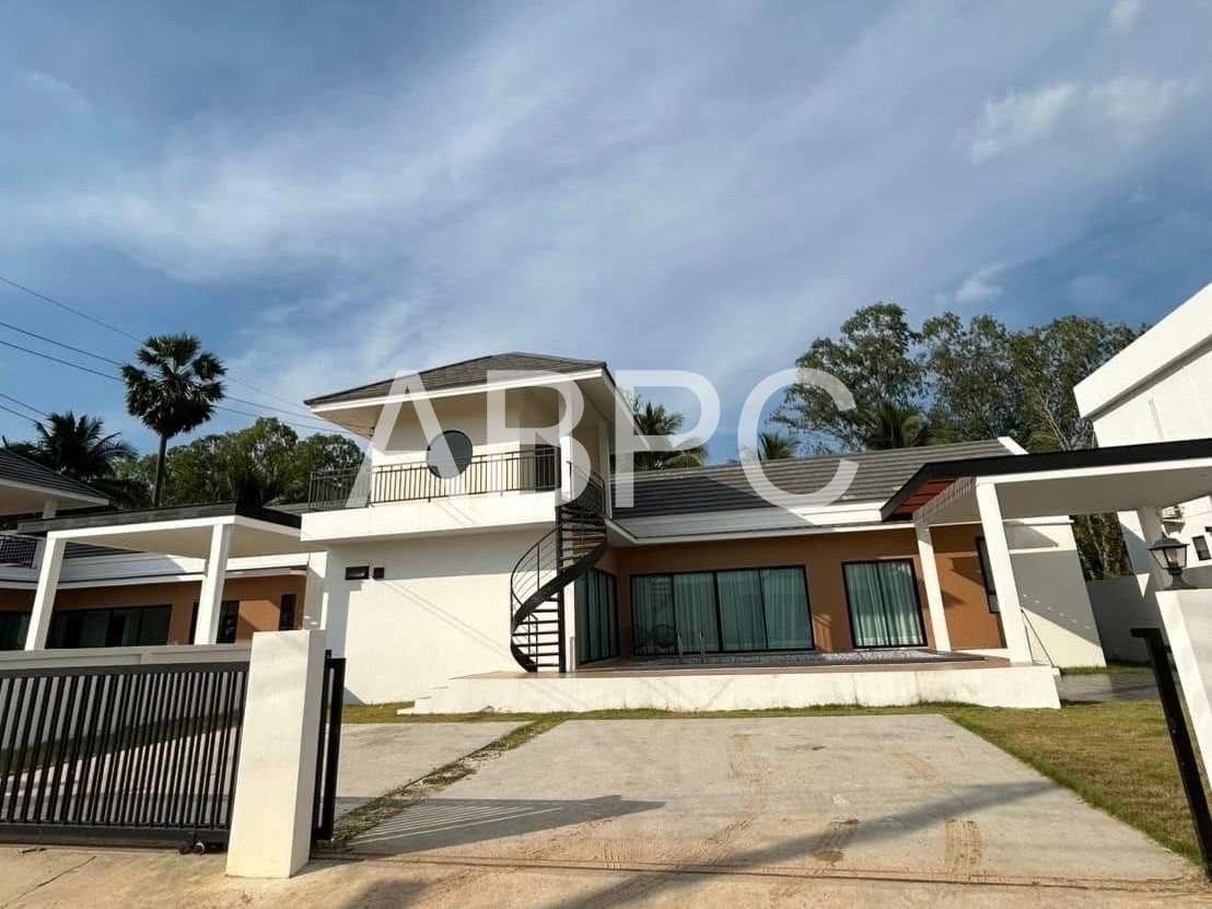 House Poolvilla 4 Bedrooms 2 Bedrooms in Huay yai photo 2