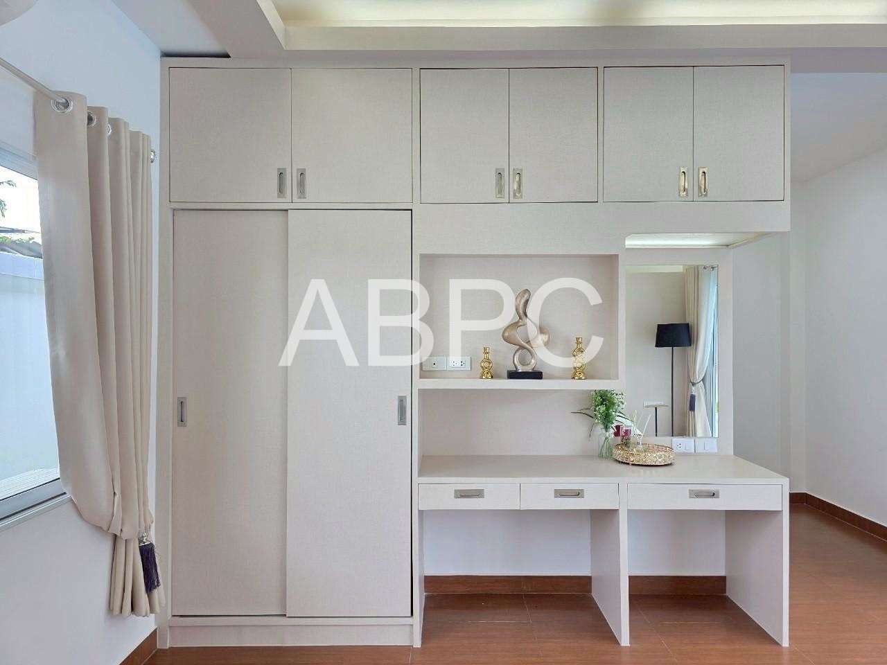Newly Renovated 3 Bedroom 4 Bathroom Pool Villa photo 12