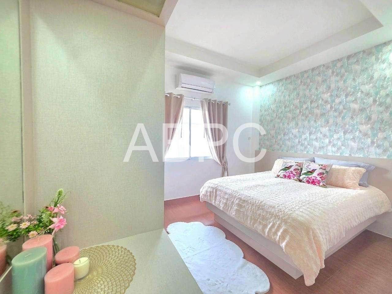 Newly Renovated 3 Bedroom 4 Bathroom Pool Villa photo 13