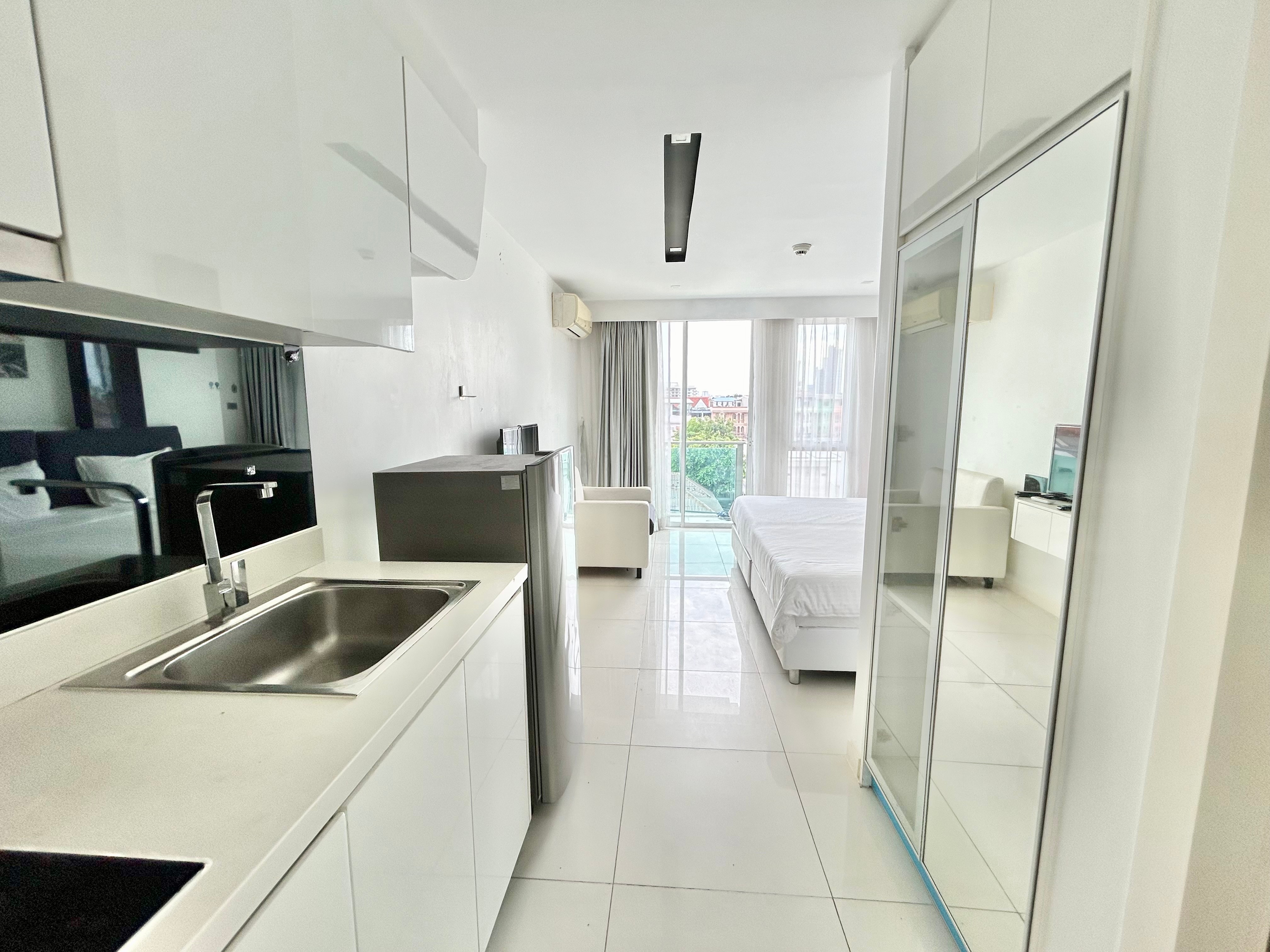 City Center residence photo 9