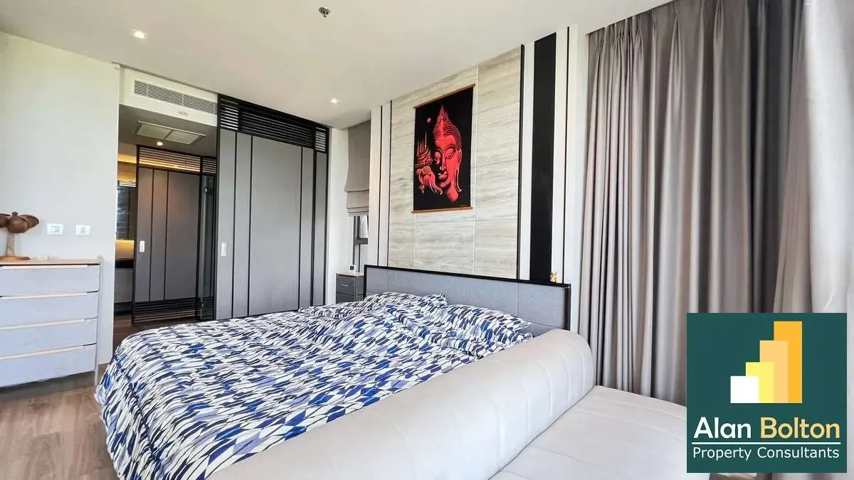Ultra Modern Andromeda One Bed photo 10