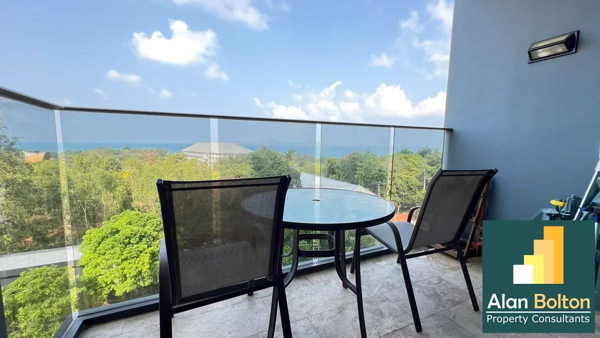 Ultra Modern Andromeda One Bed photo 5