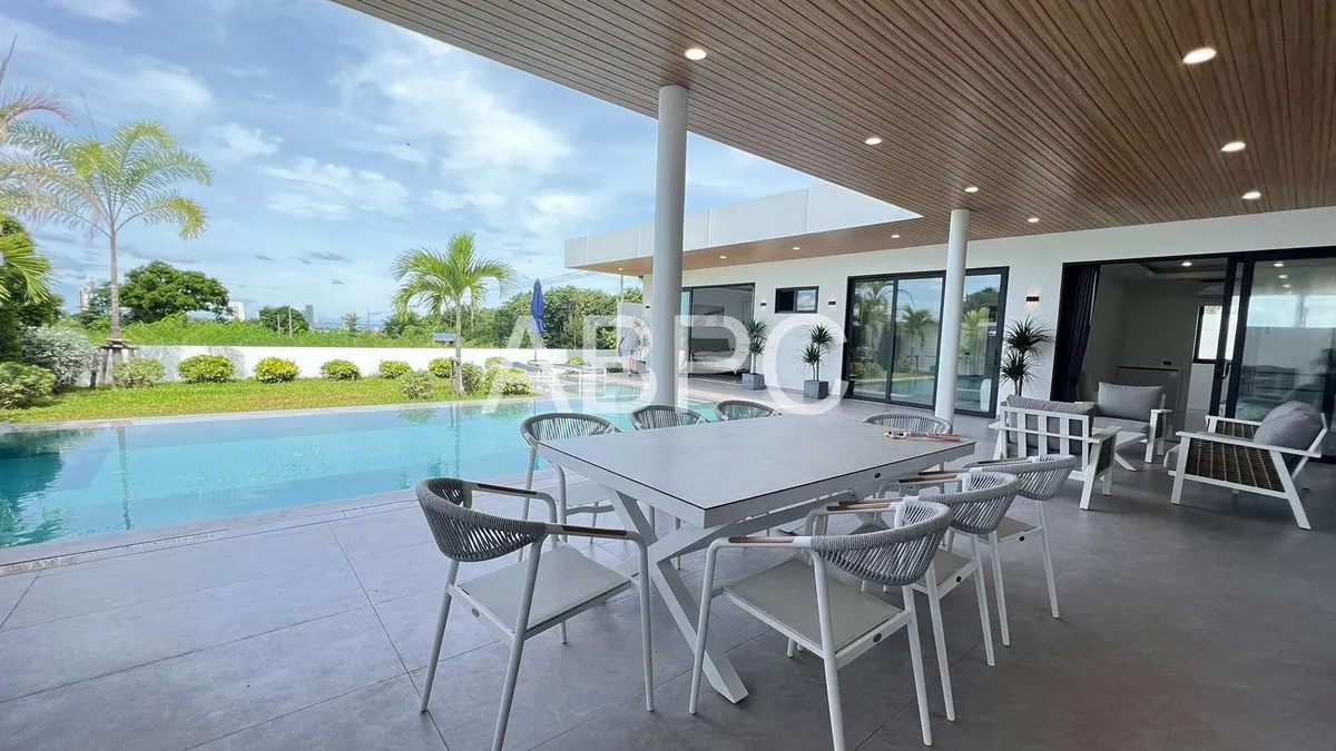 Luxury Pool Villas with Sea View 3 Bedrooms 5 Bathrooms in East Pattaya photo 3