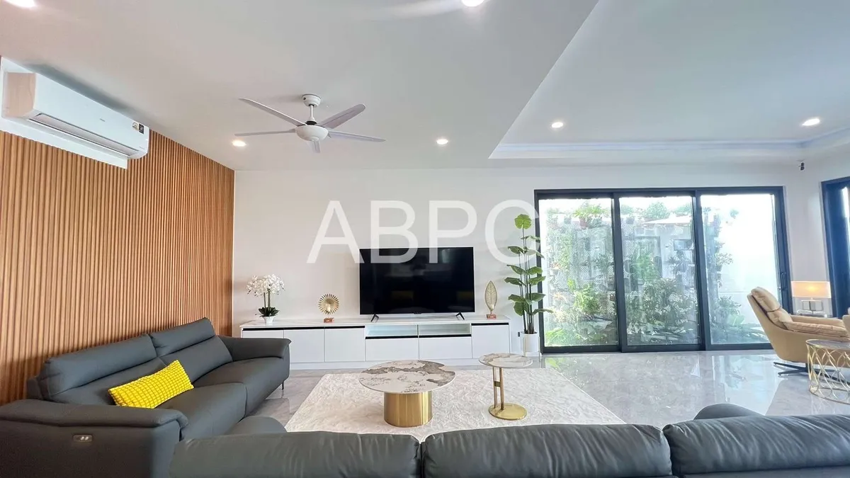 Luxury Pool Villas with Sea View 3 Bedrooms 5 Bathrooms in East Pattaya photo 5