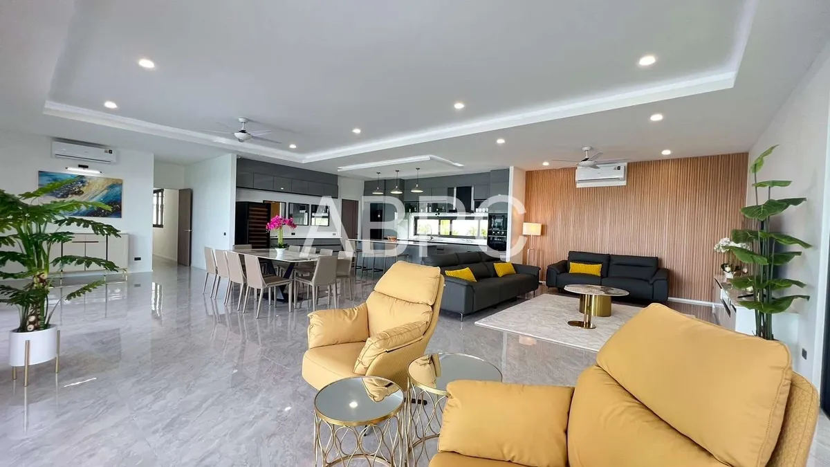 Luxury Pool Villas with Sea View 3 Bedrooms 5 Bathrooms in East Pattaya photo 6