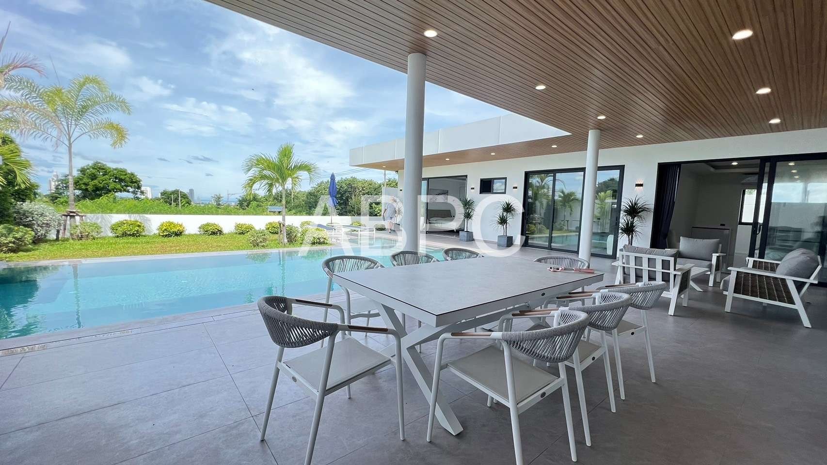Luxury Pool Villas with Sea View 3 Bedrooms 5 Bathrooms in East Pattaya photo 3