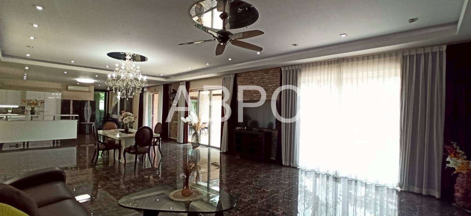 3 Bedrooms 4 Bathrooms in Huay yai photo 9