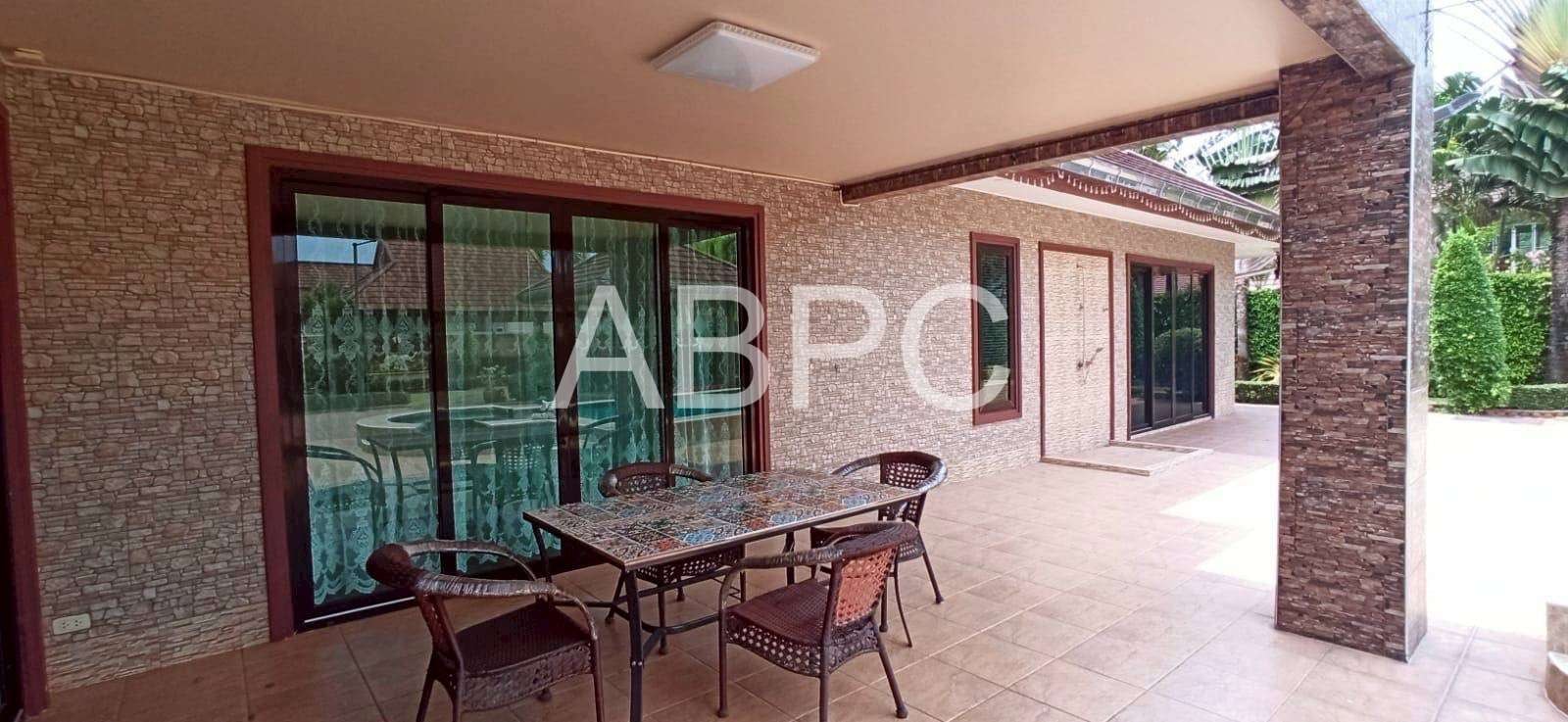 3 Bedrooms 4 Bathrooms in Huay yai photo 7