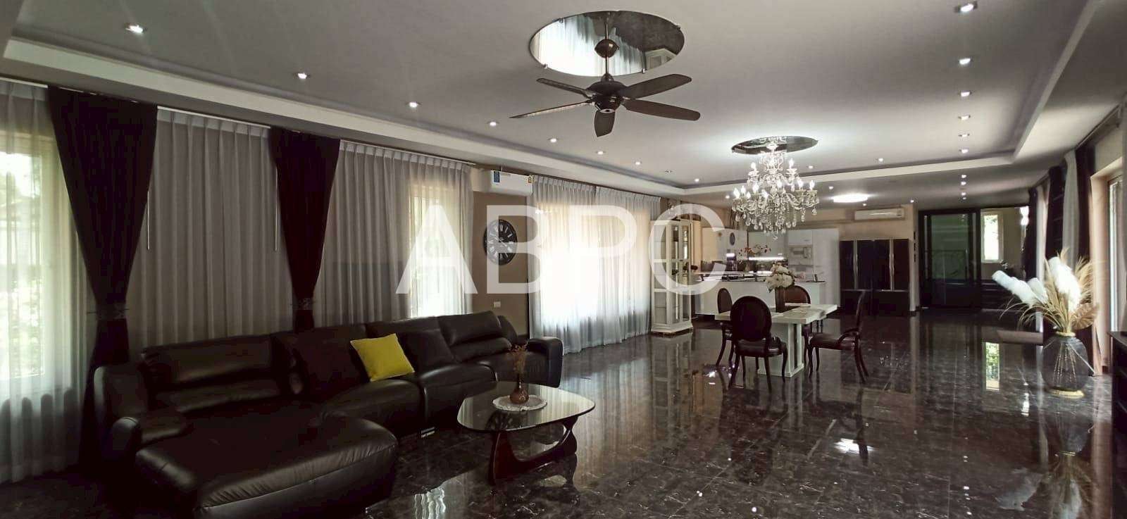 3 Bedrooms 4 Bathrooms in Huay yai photo 8