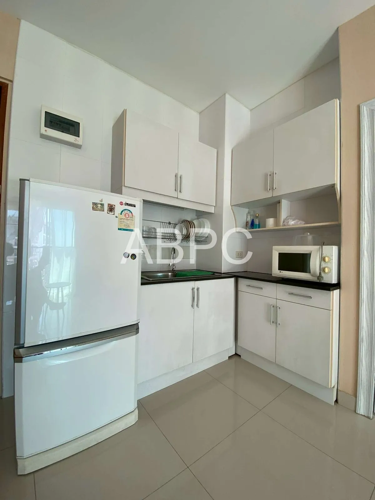 Pool View Sale with tenant 1 Bedroom 1 Bathroom in East Pattaya photo 5