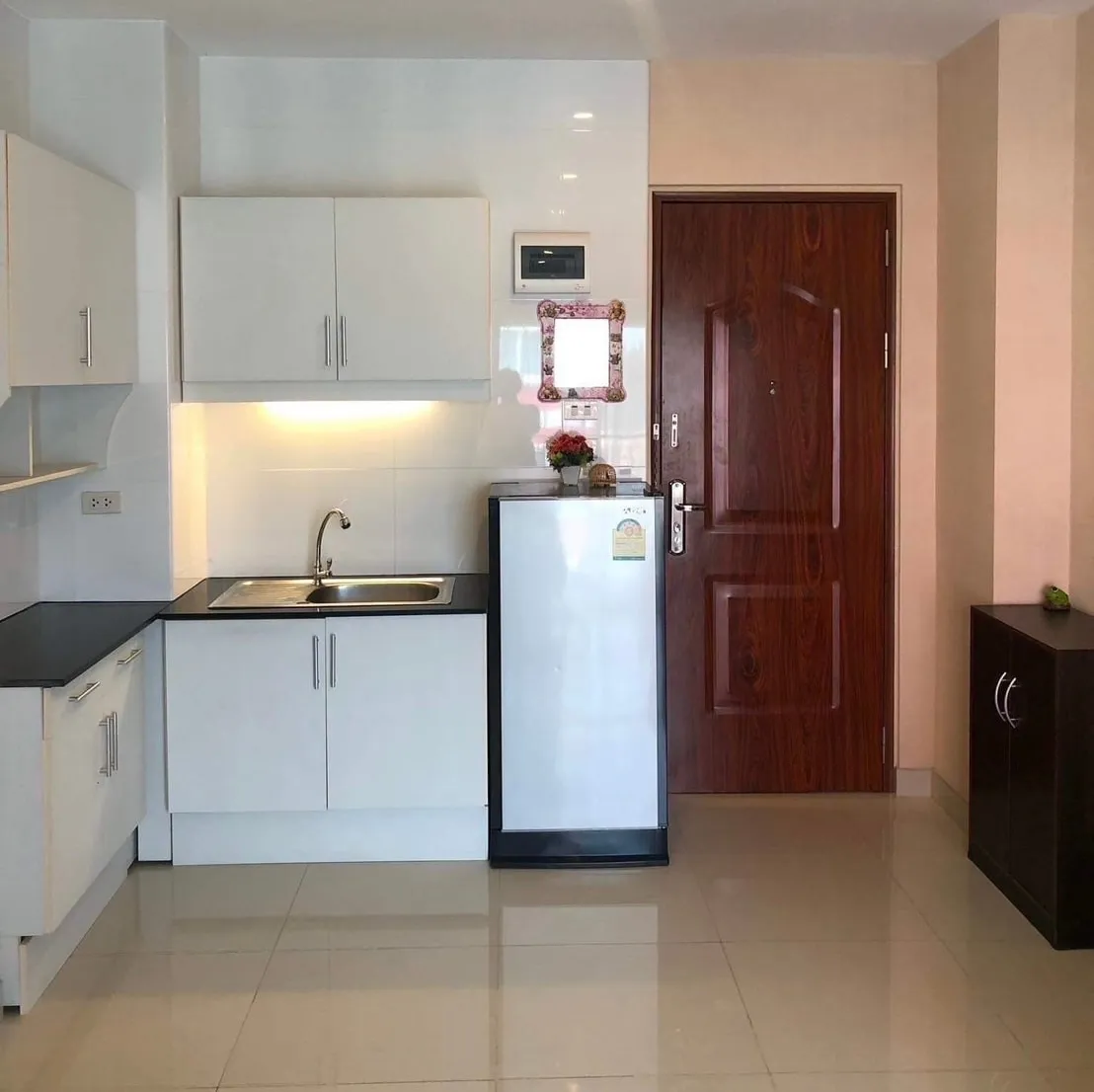 Pool View Sale with tenant 1 Bedroom 1 Bathroom in East Pattaya photo 10