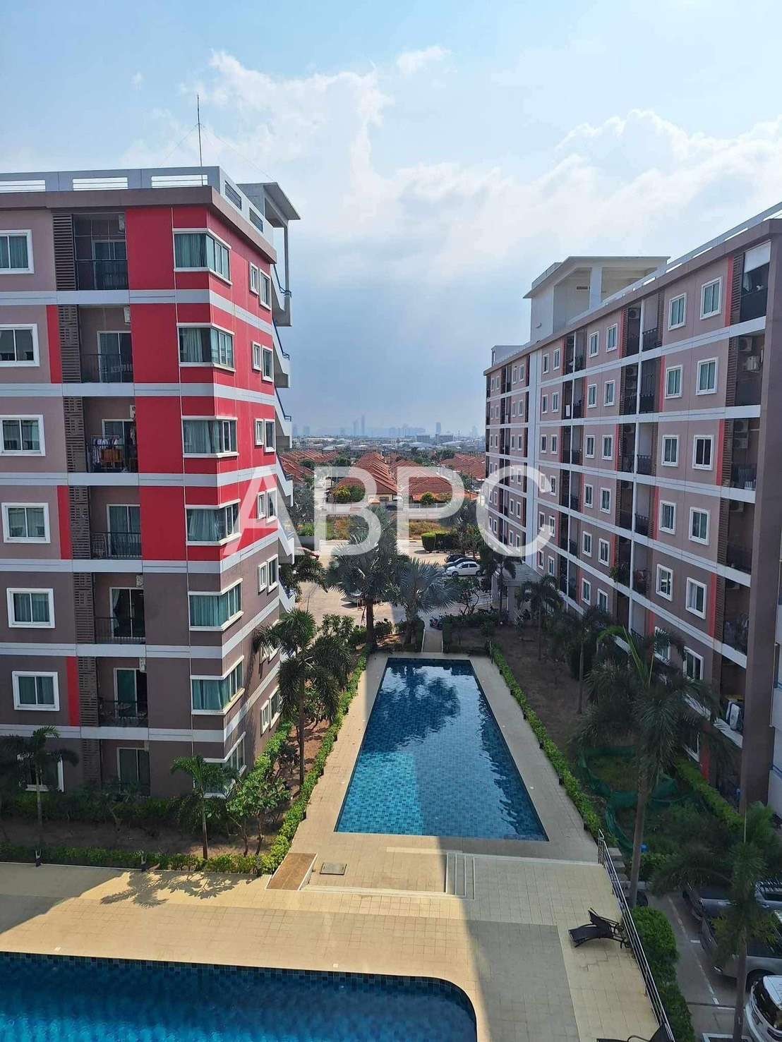 Pool View Sale with tenant 1 Bedroom 1 Bathroom in East Pattaya photo 2