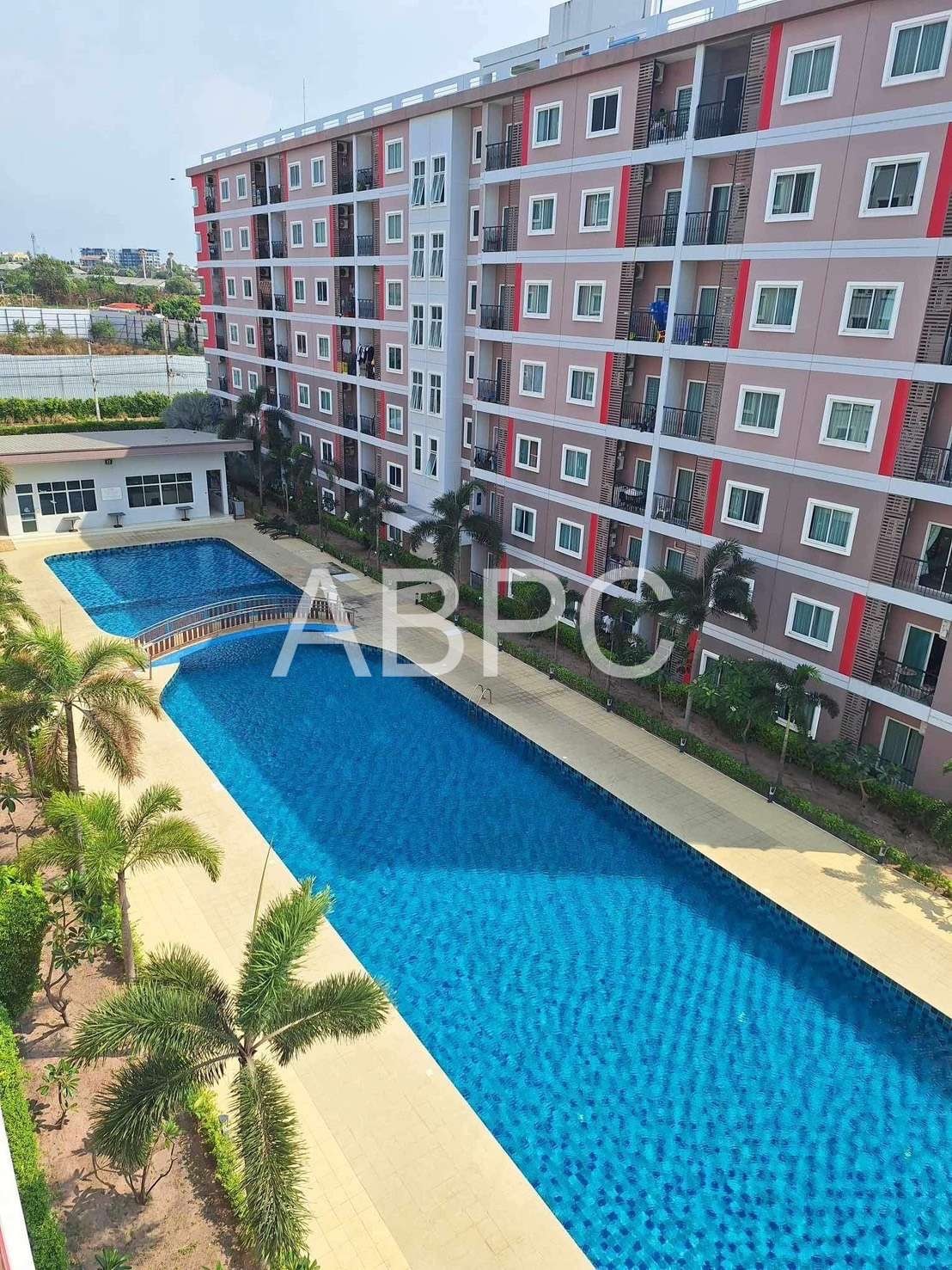 Pool View Sale with tenant 1 Bedroom 1 Bathroom in East Pattaya photo 3