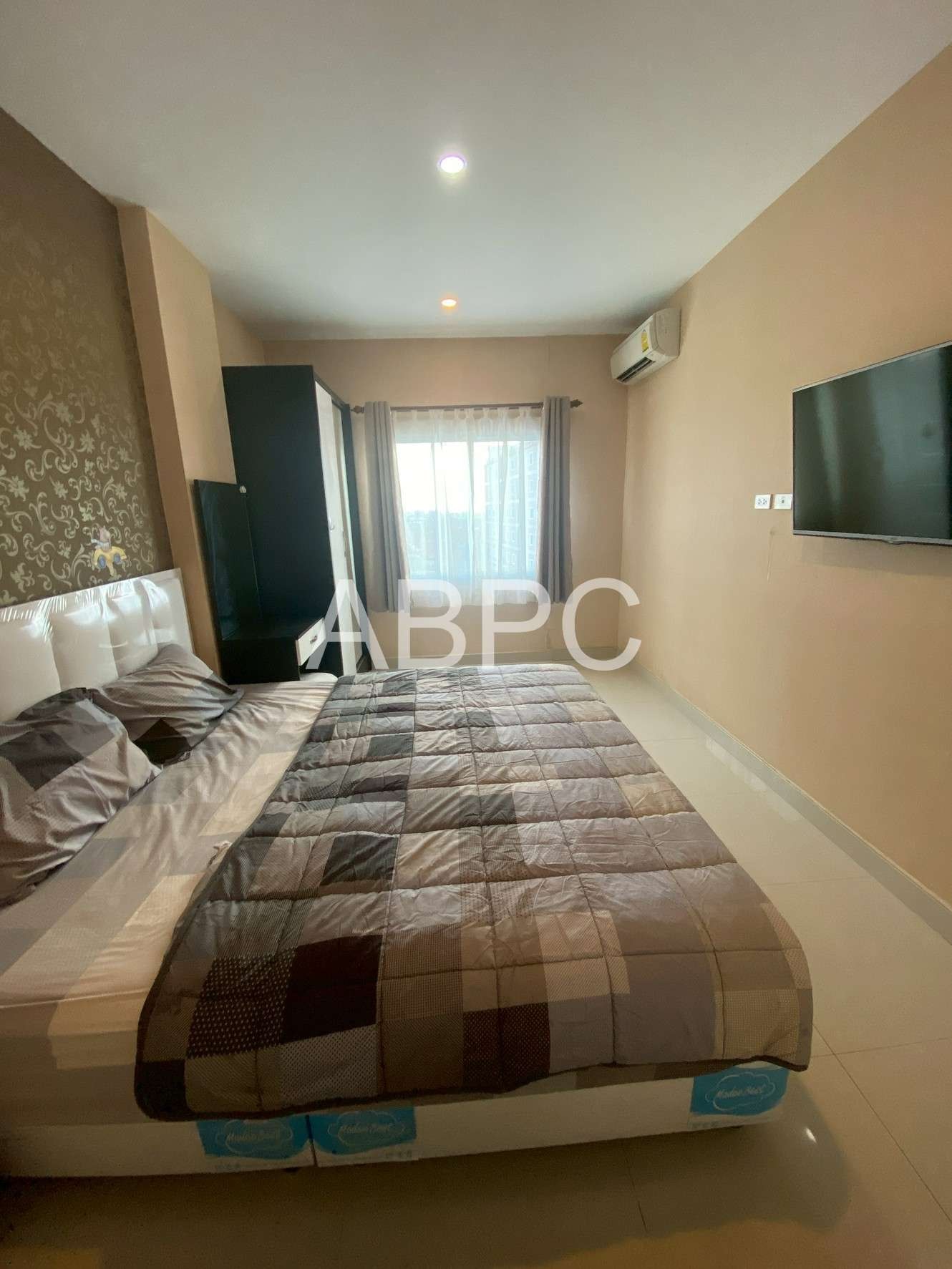 Pool View Sale with tenant 1 Bedroom 1 Bathroom in East Pattaya photo 12